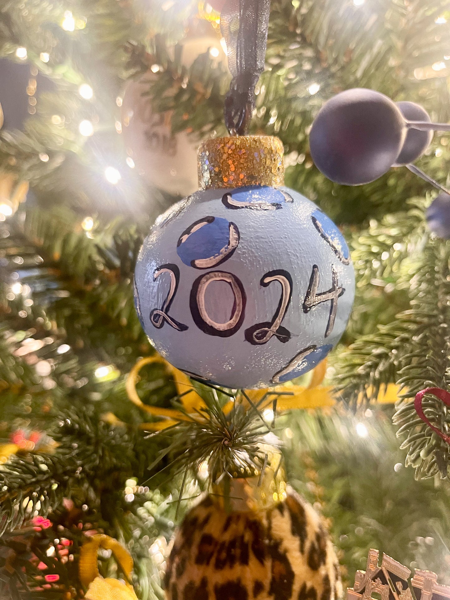 blue leopard ornament