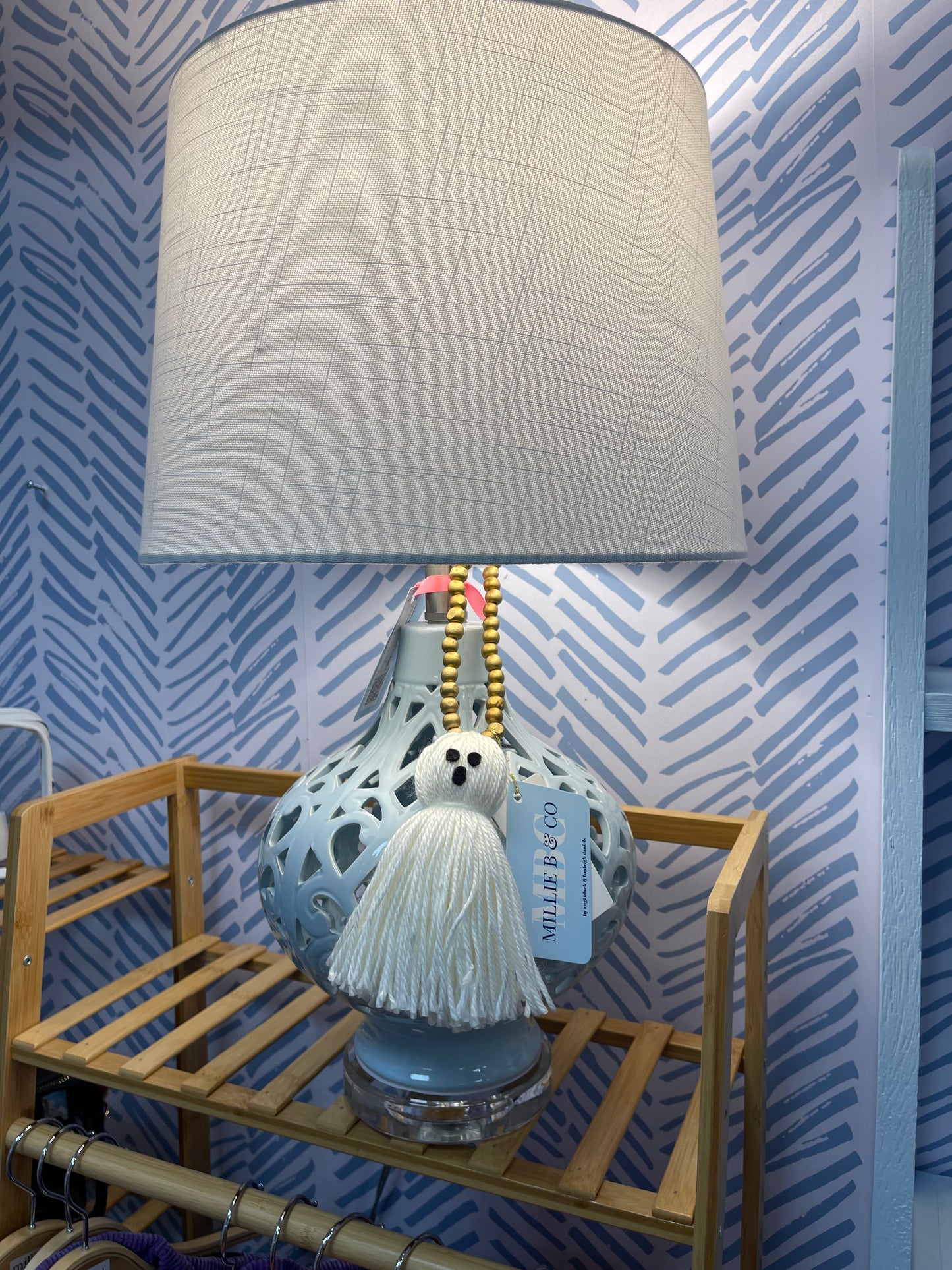 ghosty lamp/ginger jar tassel