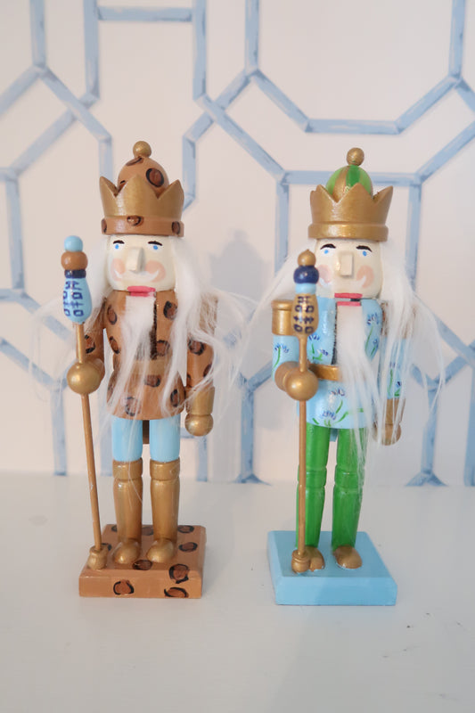 mini nutcrackers